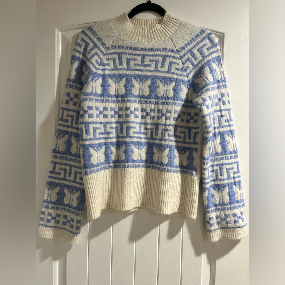 H & M Jacquard knit sweater cream and blue